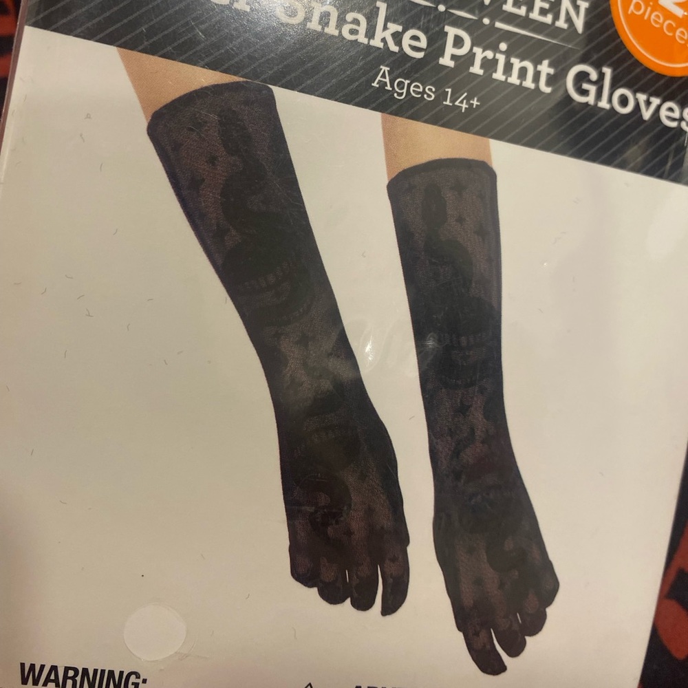 gothic gloves - Picture 10 of 11